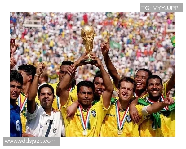 各大足球巨星背后的传奇故事与职业生涯历程深度剖析